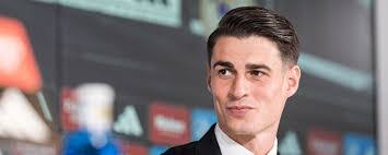 Tyler Denton's Instagram, Twitter & Facebook