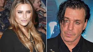 Influencerin sophia thomalla ist wieder single! Simone Thomalla War Schockiert Uber Die Beziehung Ihrer Tochter Sophia Mit Till Lindemann