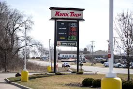 Which is pretty different for a kwik trip, usually they are quite chipper! Kwik Trip Gains Another Janesville Foothold Government Gazettextra Com