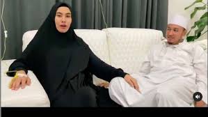 There are 200+ professionals named kartika putri, who use linkedin to exchange information, ideas, and opportunities. Sendirian Ke Polda Metro Jaya Kartika Putri Habib Usman Positif Covid 19