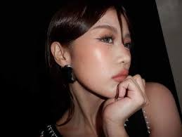 BINI🌸BLooms🌸Posting🩷