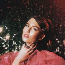 She is best known for her single before i go, featured by charli d'. Mimi Webb Scala