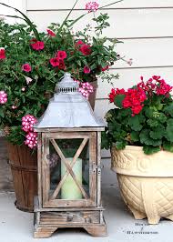 This is a home for family and friends, the perfect dwelling for every season, and the place your heart is always peaceful. 19 Rustic Front Porch Decor Ideas For Small House Small House Tips