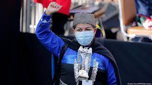 Es el largo camino que a sus 58 años ha recorrido la activista mapuche y consolidada académica elisa loncón. La Mapuche Elisa Loncon Presidira La Convencion Constituyente Chilena Chile En Dw Dw 04 07 2021