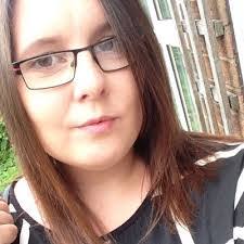 Victoria Vail's Instagram, Twitter & Facebook