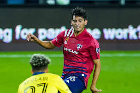 El delantero de dallas ricardo pepi (24) tras anotar el gol de la victoria del equipo de estrellas de la mls en una tanda de penales contra las estrellas de la liga mexicana, el miércoles 25 de. Who Is Ricardo Pepi 10 Things You Didn T Know About The Mexican Who Will Play For Bayern Munich Ruetir