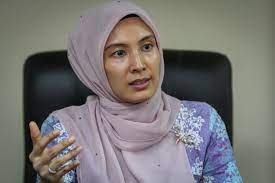 Born 19 november 1980) is a malaysian politician. Nurul Izzah Tinggalkan Permatang Pauh Utusan Digital