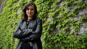 Con ecos de la novela grandes esperanzas de charles dickens y de películas como gloria de john cassavetes y el chico de charles chaplin. Carolina Sanin Estoy En Contra De La Proscripcion Del Deseo Cualquier Persona Es Libre En Su Fantasia Infobae