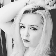 Amanda Daugherty-Larsen (@Amandaashlin_26)