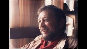 Ellis Brinker's Instagram, Twitter & Facebook