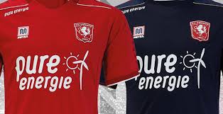Vanmiddag om 16.30 uur speelt fc twente thuis tegen heracles almelo, de wedstrijd staat onder. Meyba Twente 20 21 Heim Auswartstrikots Veroffentlicht Nur Fussball