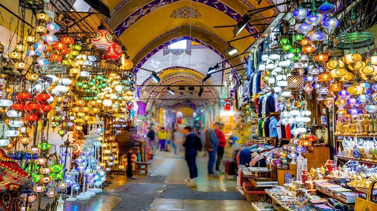Guide de l'explorateur des marchés animés d'Istanbul : Où faire du shopping,  se restaurer et découvrir la culture locale » Agoda: See The World For Less