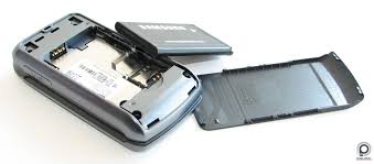 Samsung M310 - tiny case, few features ...
