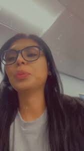 Dont judge me I’m just a friendly, but hungry kinda girl. 🤭☺️ #HROffice  #SharingIsCaring #Foodie