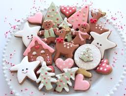 1001 Idees Et Recettes Originales Comment Faire Un Glacage Simple Recette Glace Royale Biscuit De Noel Biscuits De Noel Decores