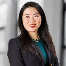 Lisa Mui's Instagram, Twitter & Facebook