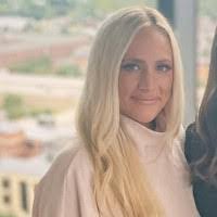 Chelsea Holland's Instagram, Twitter & Facebook