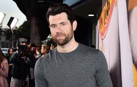 Ein bachelor ist nicht nur ein universitätsabschluss, sondern auch der name einer beliebten im jahr 2003 wurde in deutschland die erste staffel von der bachelor auf rtl ausgestrahlt. Billy Eichner S Gay Joke About Colton Underwood Doesn T Age Well Deadline