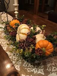 Amazing Fall Decorations For More Checkout Theguidetotheholidays On Pinterest Fall Thanksgiving Decor Fall Table Decor Fall Halloween Decor