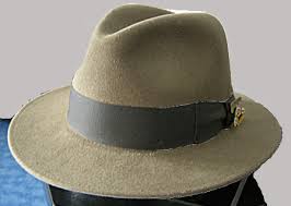 Indiana jones stil 100% wollfilz fedora brown hut knautschfähig wasserabweisendnajlepszy sprzedawca. Dt Indiana Jones Fan Forum Indy Gear Der Hut In Die Mayser Falle Getappt