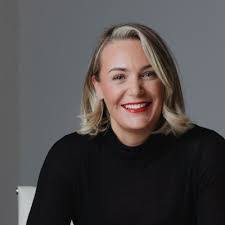 Andrea Gottfried's Instagram, Twitter & Facebook