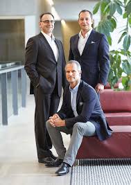 Marco rejoined straumann in 2013 as ceo, having previously served as cfo and executive vice president operations from 2006 to 2008. Straumann Und Botiss Mehr Als Zwei Partner Eine Starke Synergie Pdf Free Download