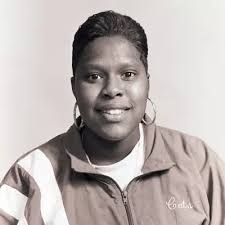 1975-76 Women's Basketball (2000)