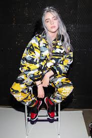 Billie eilish is on the cover of british vogue looking incredible. Stil Galerie Billie Eilishs Style Entwicklung Von 2016 Bis Heute Vogue Germany