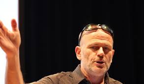 Von Obertraubling nach Neutraubling: Ein Landkreislauf „durch die normale  Welt“