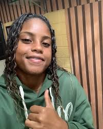 Maria Clara Lemos (@mariaoficial11) • Instagram photos and videos