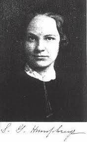 Elba Gibson's Instagram, Twitter & Facebook