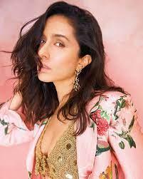 Shraddha ✶ (@shraddhakapoor) • Instagram photos and videos