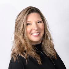 Leslie Ricketts's Instagram, Twitter & Facebook