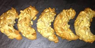 Recette Croissants Aux Pignons Sans Sucre Proposee Par 750 Grammes Biscuit Sans Sucre Biscuits Pour Diabetiques Recettes De Biscuits Pour Diabetiques
