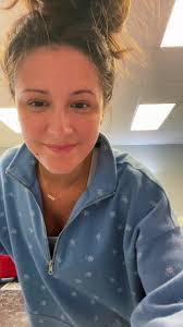 Laura Bostic's Instagram, Twitter & Facebook