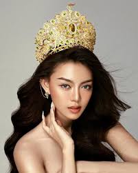 Gorgeous 😍 Miss Grand Myanmar 🇲🇲 2024 @thaesunyeinnn . Elegance with  Glamour shoot.🤍 MUA-SUU Ri Hair