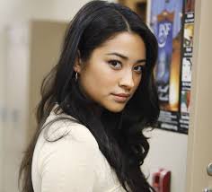 Be Her Or Be With Her': TV And Movie Characters That Led To People's Queer  Awakening