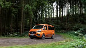 Dazu passen sie in jede herkömmliche parklücke. Campingbusse Die Besten Modelle Im Vergleich Heycar