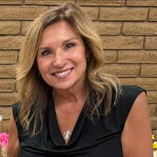 We are very excited to announce our contestants for the 2019 Miss Woodlake  Lions PRCA Rodeo Queen Contest! Left to right