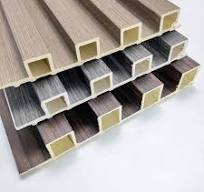 Pannelli di parete di legno esterni decorativi del rivestimento di plastica  del rivestimento interno decorativo del Pvc della fabbrica Wpc