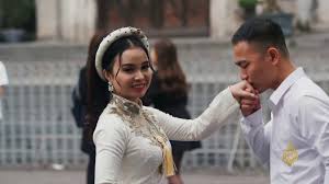 Việt nam) رسميا جمهورية فيتنام الاشتراكية هي جمهورية اشتراكية في جنوب شرقي آسيا على خليج تونكين وبحر الصين عاصمتها هانوي. Ø§Ù„Ù…Ø³Ø§ÙØ± ÙÙŠØªÙ†Ø§Ù… ØªÙ†ÙˆØ¹ Ø¬ØºØ±Ø§ÙÙŠ ÙˆØ´Ø¹Ø¨ Ù…Ù‚Ø§ÙˆÙ… Youtube