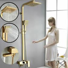 Aujourd'hui elle se décline dans tous les styles design et son installation se fait aussi bien au sol avec des vasques sur pied, encastrée au mur que ce soit en. Bricolage Robinet De Douche Robinets De Baignoire De Luxe En Laiton Dore Mitigeur Mural Thebritishpub