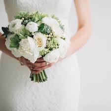 To bring your wedding floral dreams to life, begin with a rough idea of your wedding theme and colour scheme, the style of bouquets you are after, and your estimated flower budget. The 10 Best Simple Chic Wedding Bouquets Pretty Happy Love Wedding Blog Essense Designs Wedding Dresses