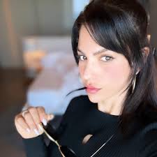 מחפשת מתכון לרוטב עגבניות לפסטה, לא משהו פלצני, הכי פשוט שילדים אוהבים.  תודה