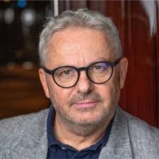 Bradley Bartram's Instagram, Twitter & Facebook