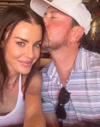 Happy Valentine's Day everyone. To my sweetheart Lyda