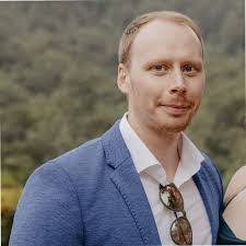 Alan Fenn's Instagram, Twitter & Facebook