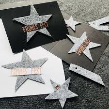 Eine weihnachtskarte selber machen mit bienenwachsplatten. Weihnachtskarten Diy Stern Filz Prage Papier Basteln Papier Basteln Weihnachtskarten Selber Basteln Weihnachtskarten Basteln Sterne Weihnachtkarten Basteln
