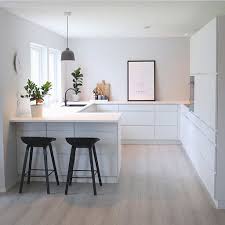 It also however brings an emphasis on affordability to the palette. Gorgeous Scandinavian Kitchen Design Interior Of The All White And Beautiful Tiny Kitchen Wohnung Kuche Haus Kuchen Kuchen Design