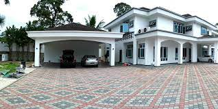 The royal sungei ujong club (rsuc) in seremban is offering foodies a chance to sample the cuisine of denmark during its danish brunch on nov 27. 16k Sf Luxury 2 Sty Bangalow In Walking Distance To Royal Sg Ujong Club Lake Garden Seremban Property For Sale On Carousell